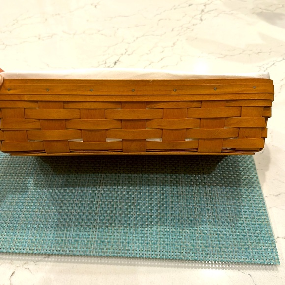 Longaberger Bread Basket w/ Liner, Protector and Warming Brick - Picture 4 of 12